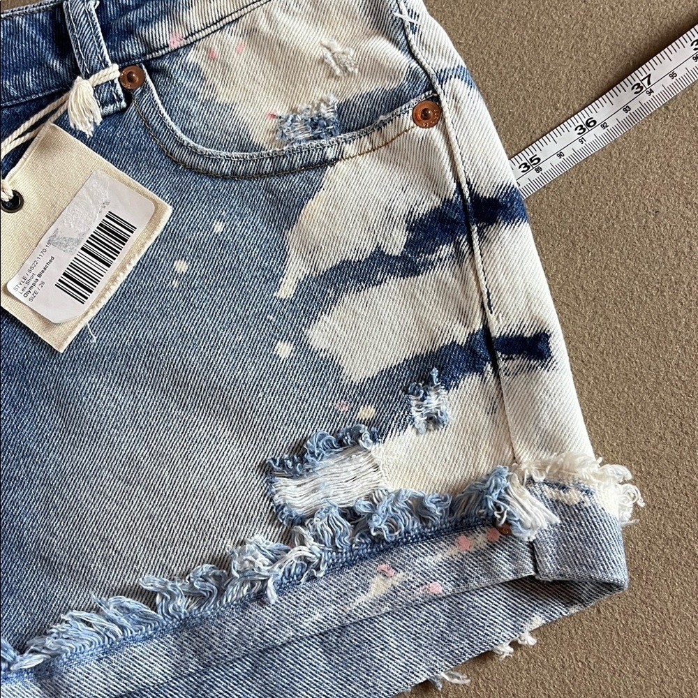 SER.O.YA Lex Short Olympia Bleached Light Blue Distressed Jean Shorts- 27 - Picture 14 of 14